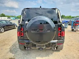 2024 LAND ROVER defender 110 V8 P500 SE