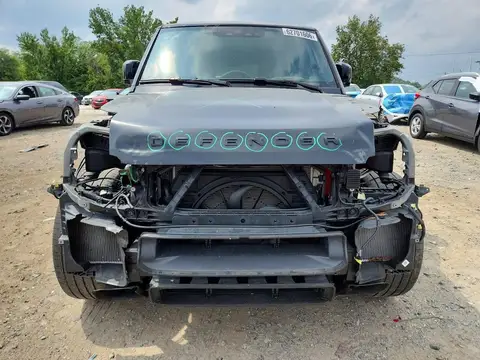 2024 LAND ROVER defender 110 V8 P500 SE