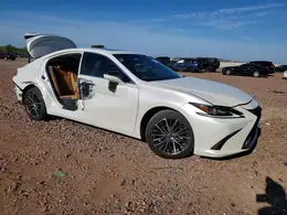 2022 LEXUS ES 300h