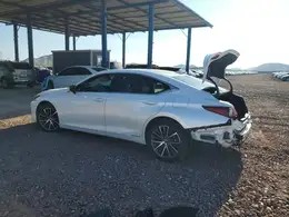 2022 LEXUS ES 300h