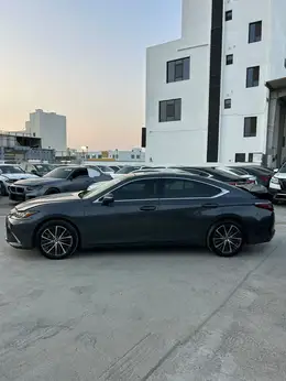 2023 LEXUS ES 350 ES