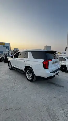 2024 GMC YUKON SLT