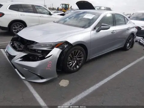 2024 LEXUS ES 300h Ultra luxury