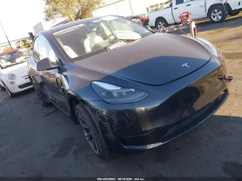 2025 TESLA MODEL Y LONG RANGE