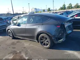 2025 TESLA MODEL Y LONG RANGE