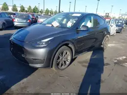 2025 TESLA MODEL Y LONG RANGE