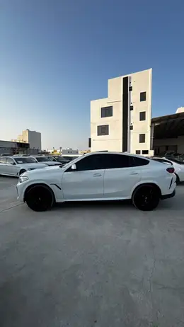 2022 BMW X 6 40