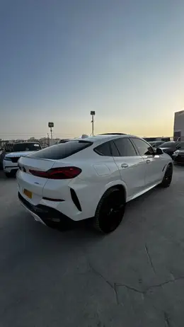 2022 BMW X 6 40